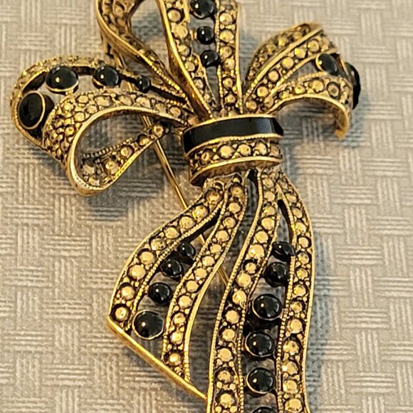 Vintage Gold Tone & Black Ribbon Brooch - Picture 7 of 10